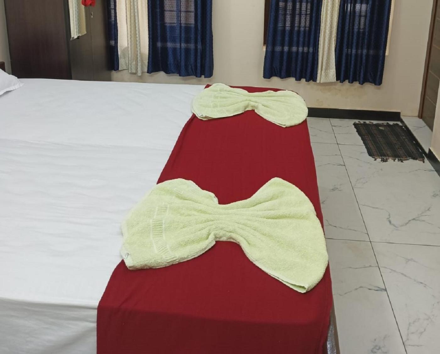 Sri Padmanabha Tourist Home Thiruvananthapuram Exteriör bild